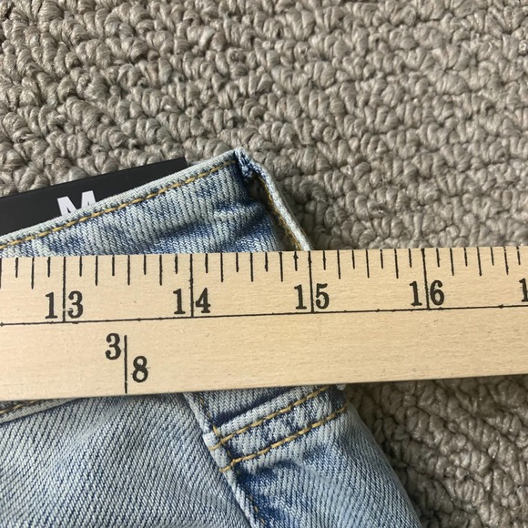 Fashion Nova Womens Shorts Size Medium Blue Medium Wash Denim Aquamarine NWT - Picture 10 of 11